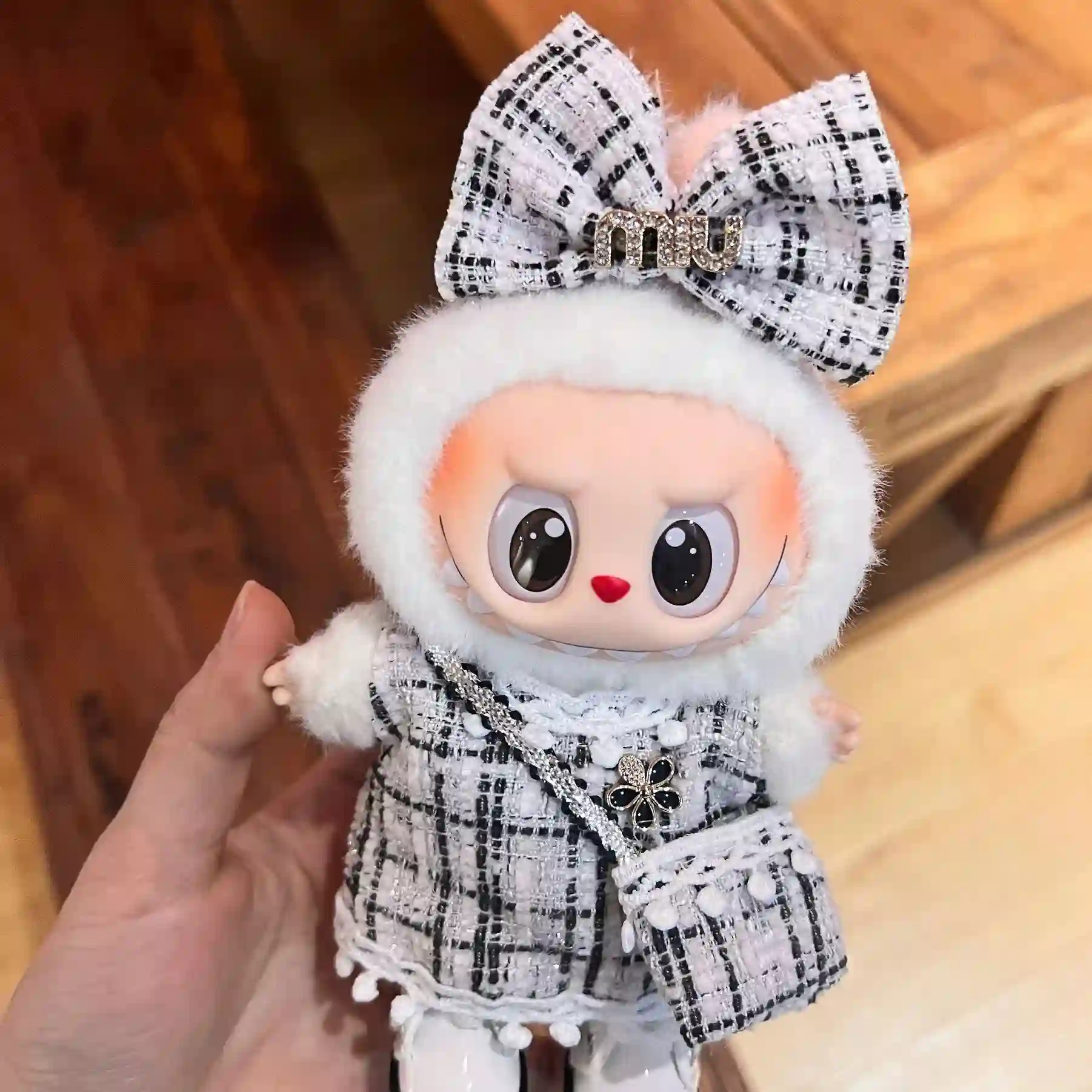 17cm Labubu doll outfit set with matching hat and accessories