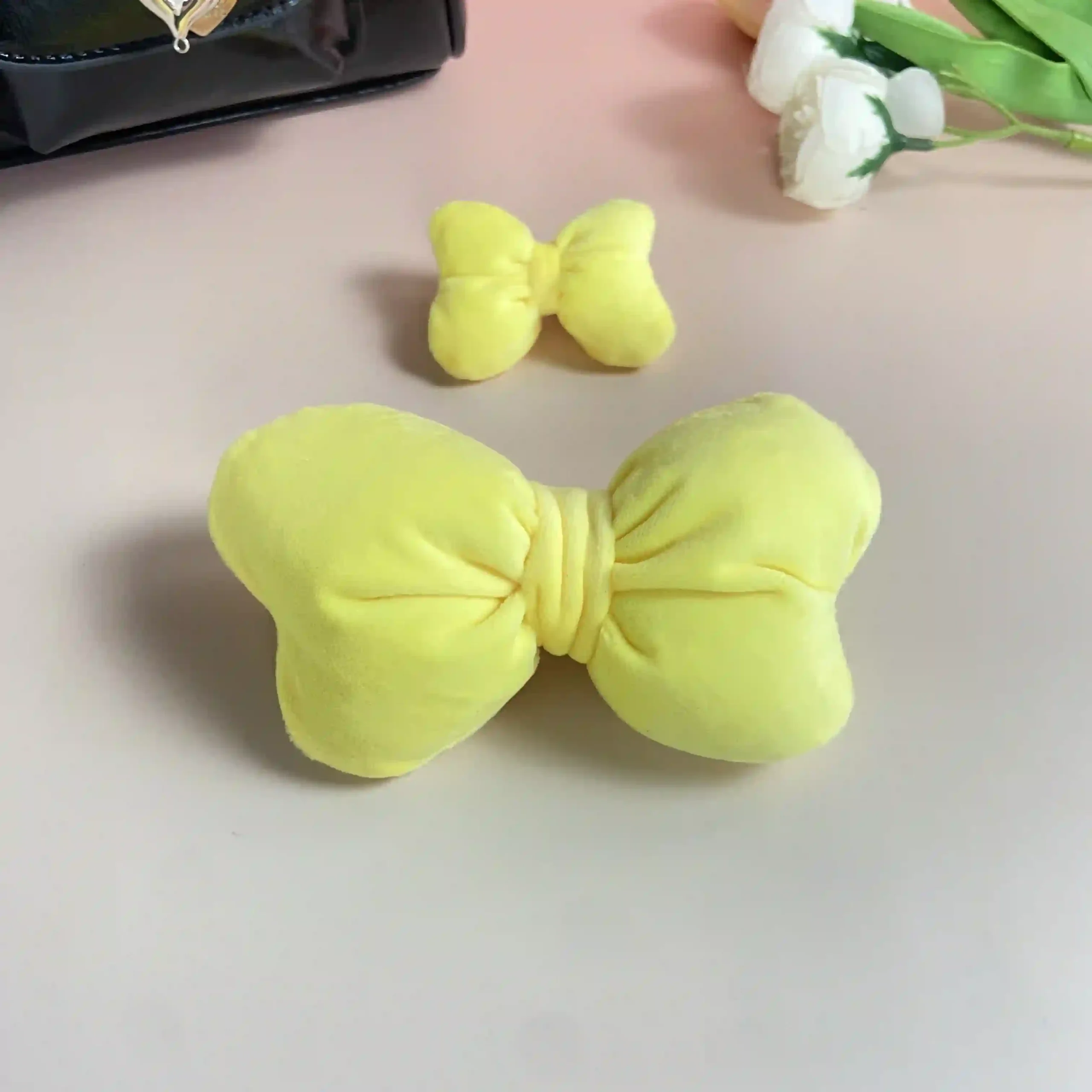 17cm Labubu plush doll yellow velvet bow accessory set scaled