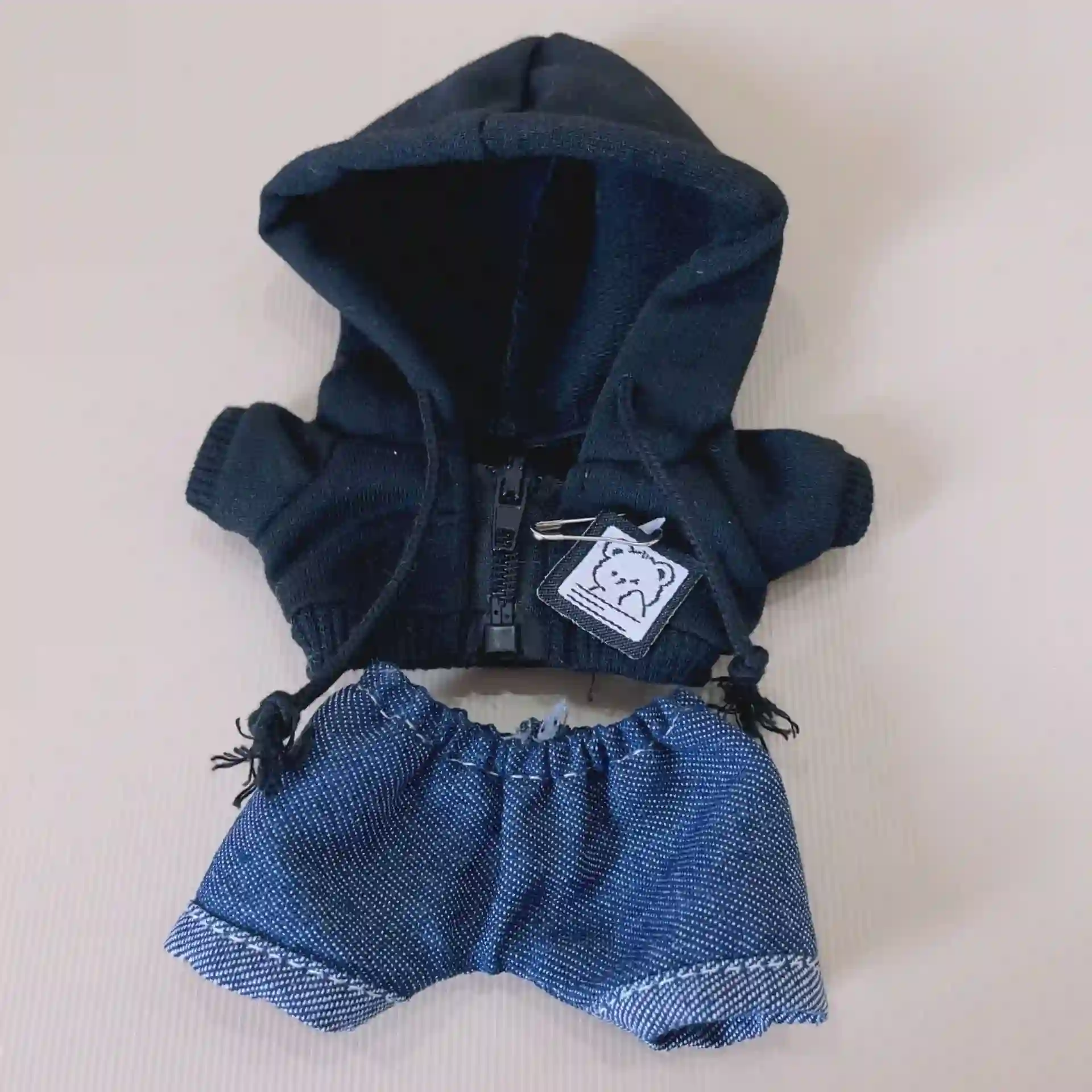 17cm labubu doll clothing set bear hoodie outfit detailed