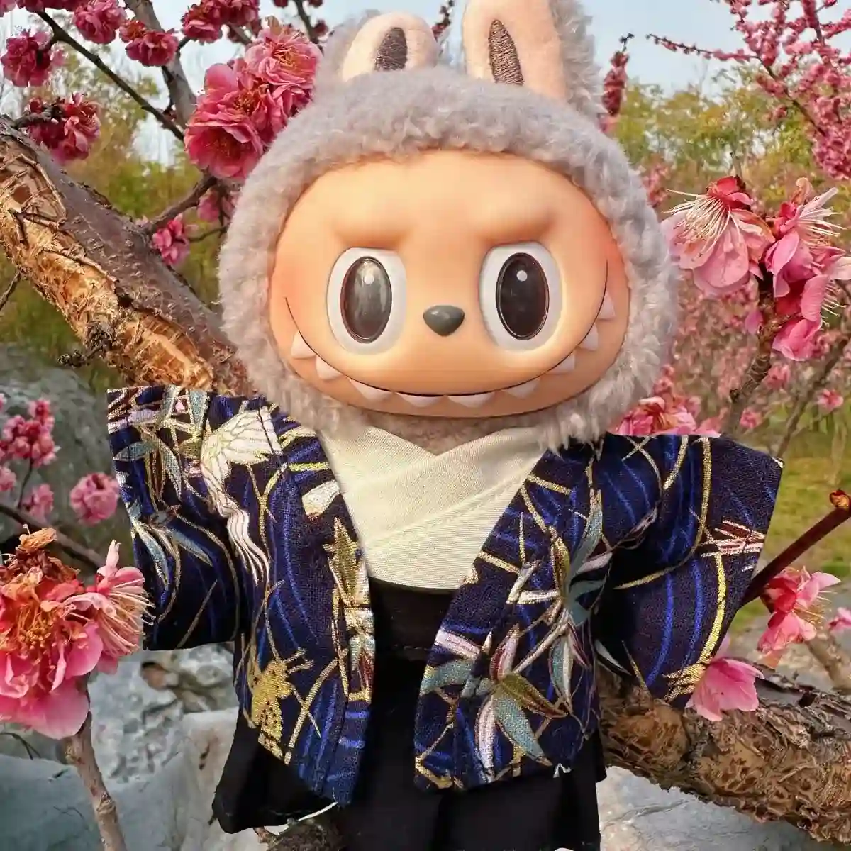 Lavender kimono outfit with cherry blossoms 17cm Labubu