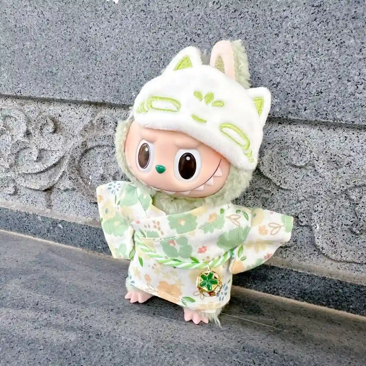 durable soft cloth 17cm Labubu kimono and sleep mask set