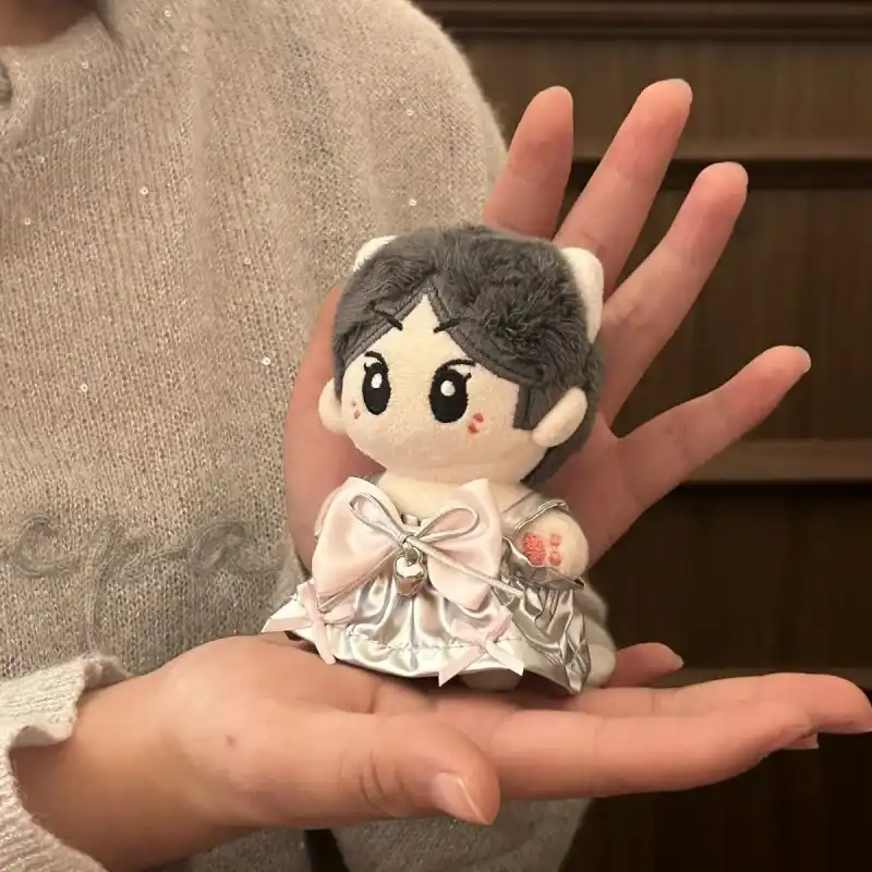 handmade silver dress outfit for 17cm labubu doll