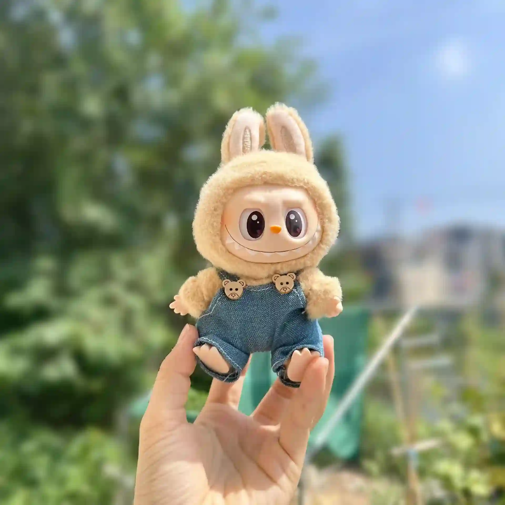 high quality 17cm Labubu bunny outfit with denim overalls