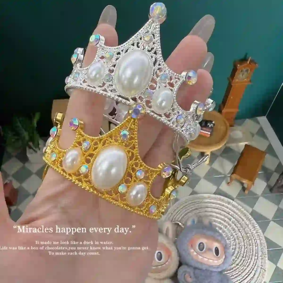 high quality 17cm Labubu doll crown accessory for collectors