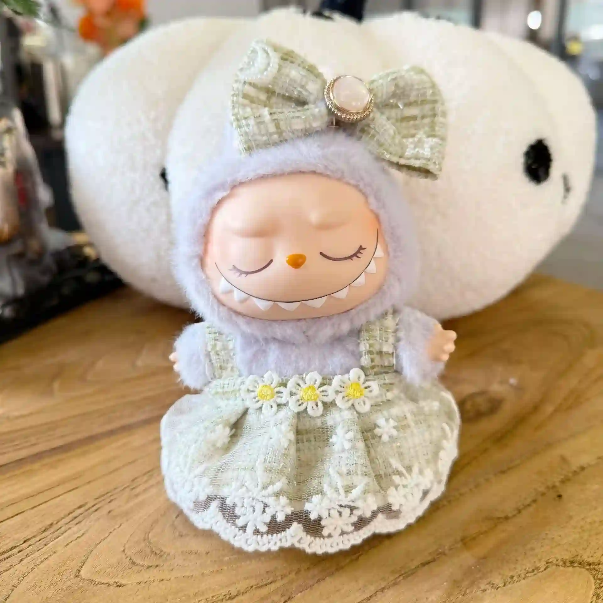 high quality cloth labubu doll dress with matching bow
