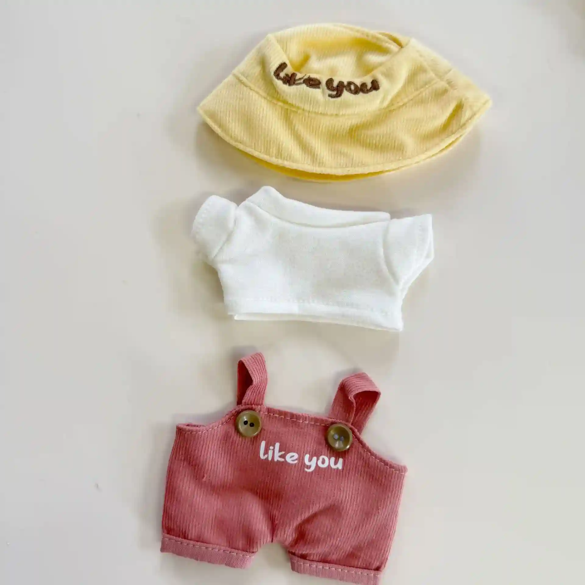 labubu doll clothes outfit set green and white