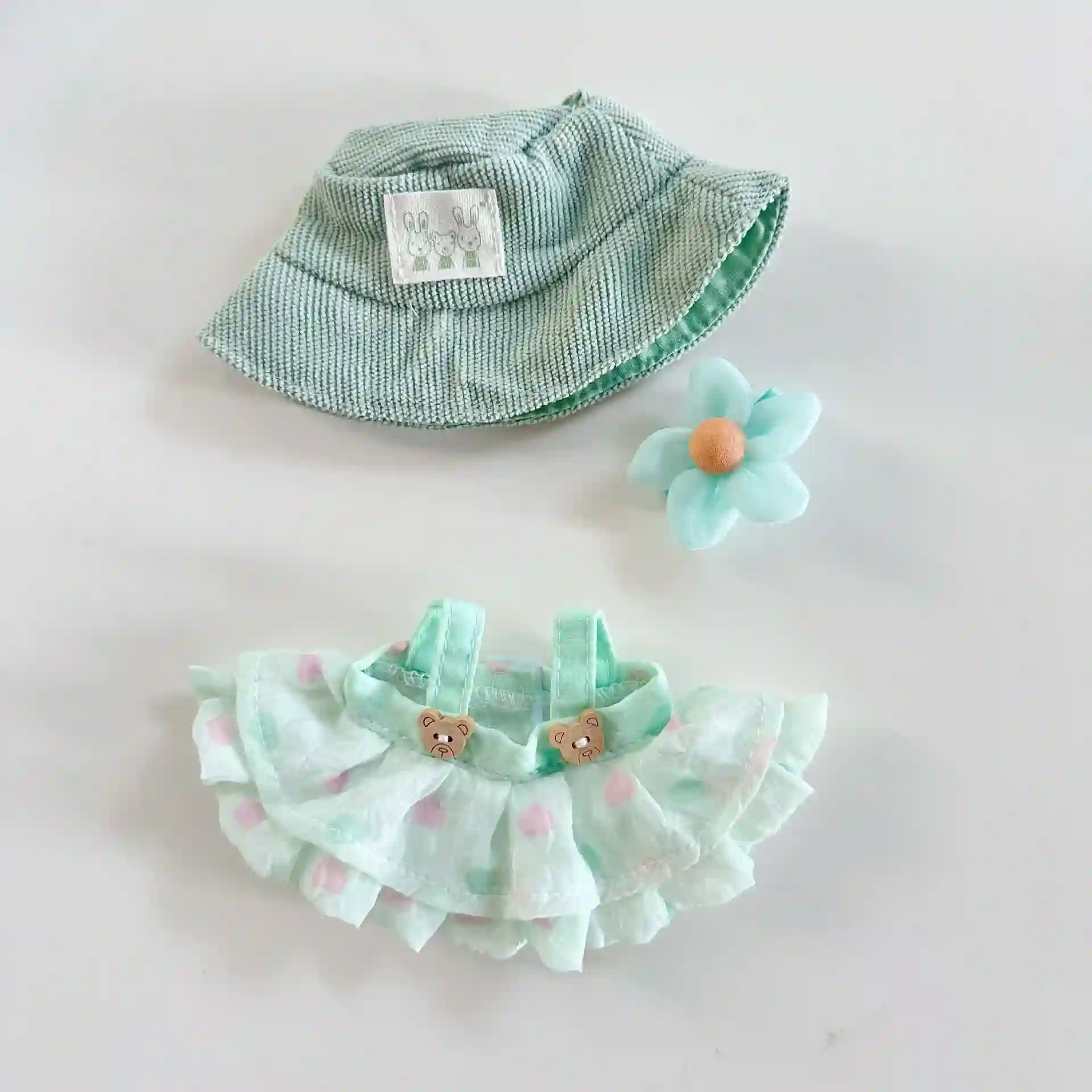 labubu doll clothes set includes dress hat and hairpin