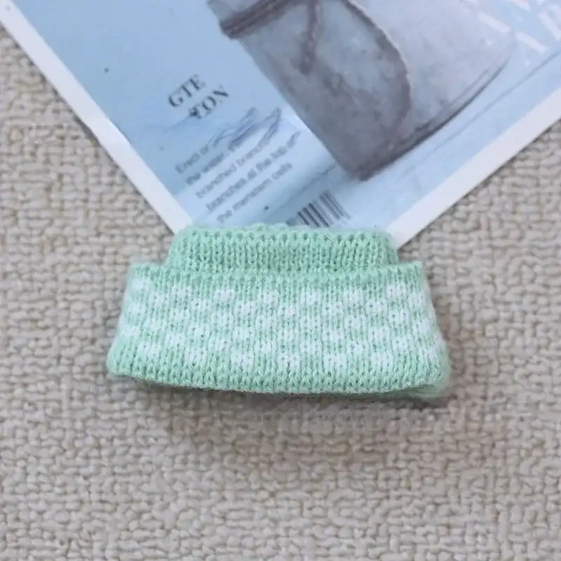 soft comfortable knitted sweater and hat for labubu doll outfits