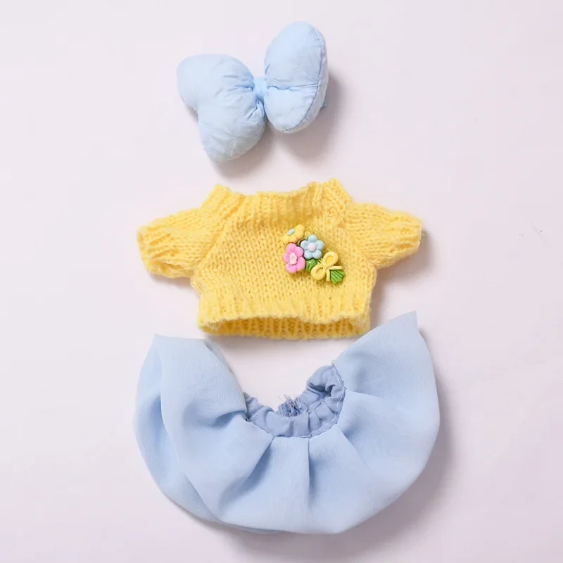 stretchy knit sweater and skirt outfit for 17cm dolls