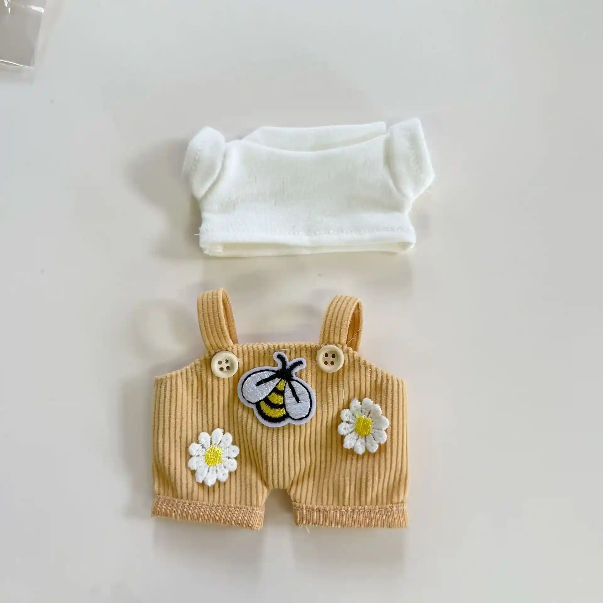 stylish labubu doll summer outfit for photos